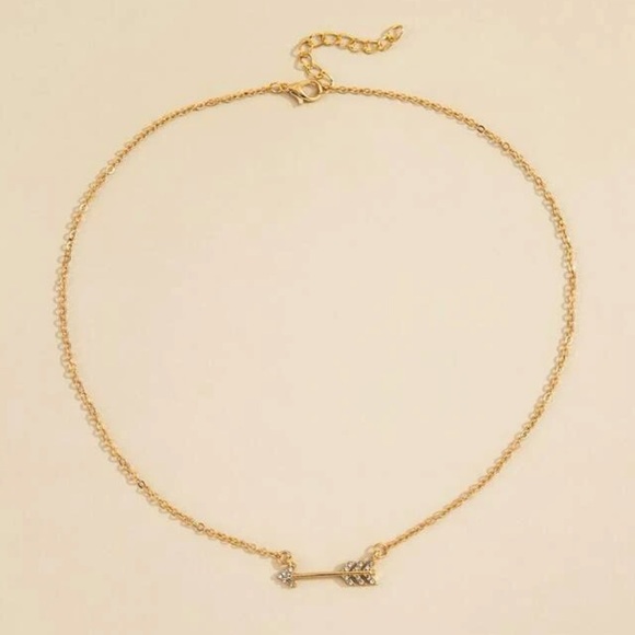 3/$30 NEW! Rhinestone Arrow Charm Necklace Dainty Boho - Picture 2 of 4
